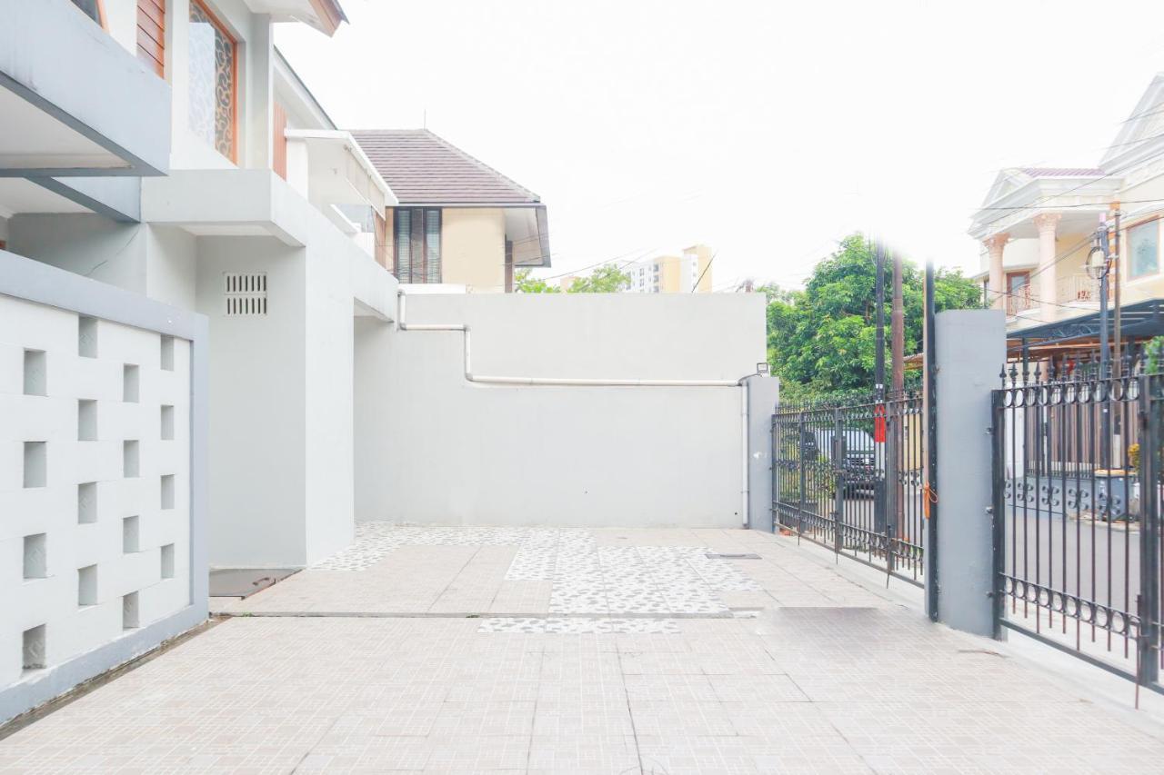 Oyo 2196 Ss Homes Jakarta Buitenkant foto