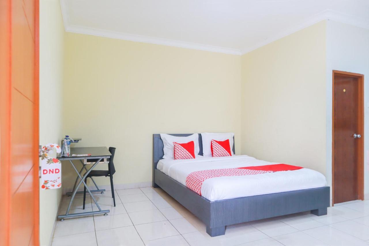 Oyo 2196 Ss Homes Jakarta Buitenkant foto