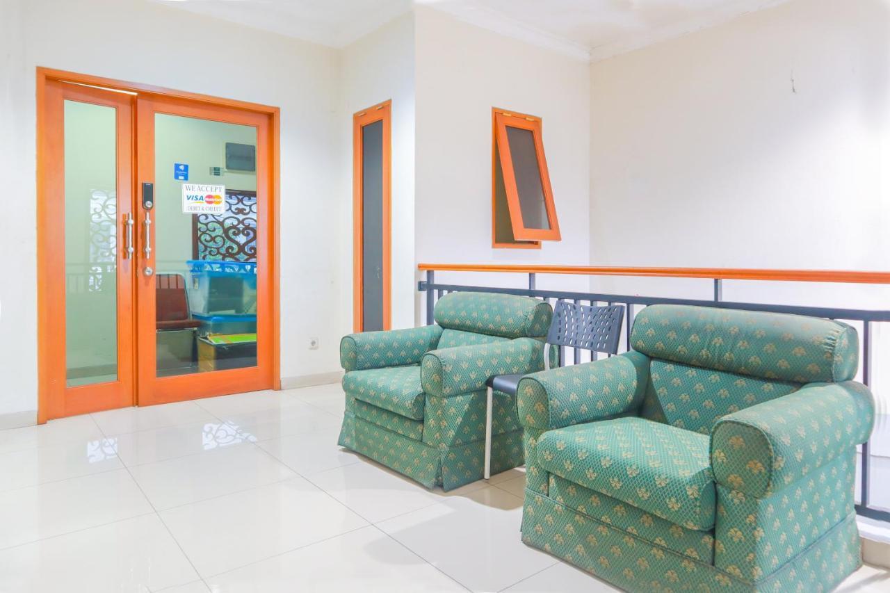 Oyo 2196 Ss Homes Jakarta Buitenkant foto
