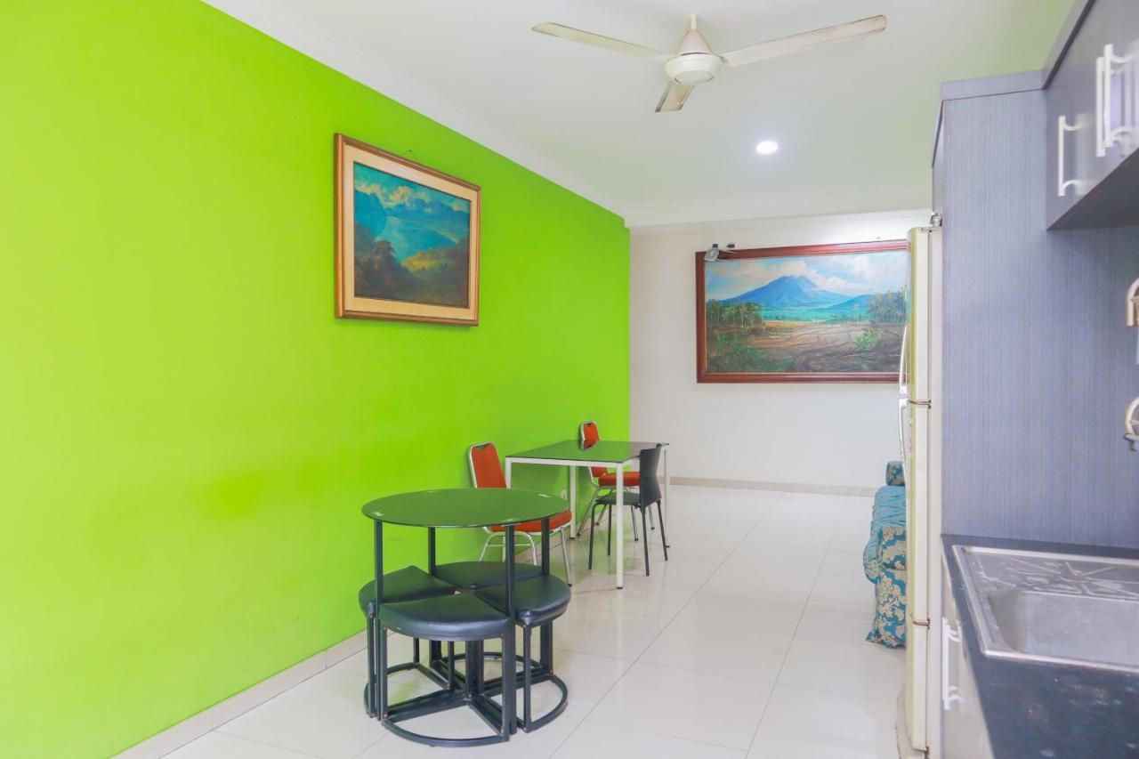 Oyo 2196 Ss Homes Jakarta Buitenkant foto