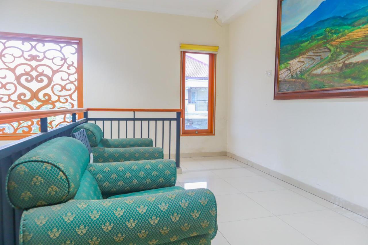 Oyo 2196 Ss Homes Jakarta Buitenkant foto